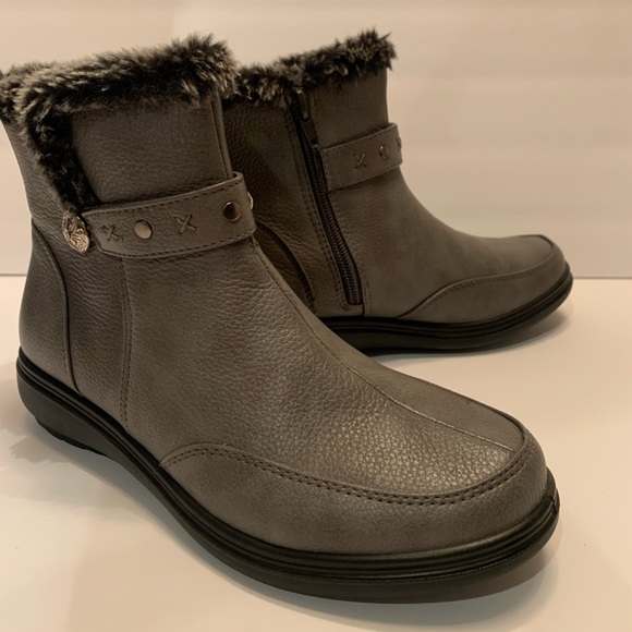 Ingaro ankle boot with fur size 6. - Picture 1 of 6